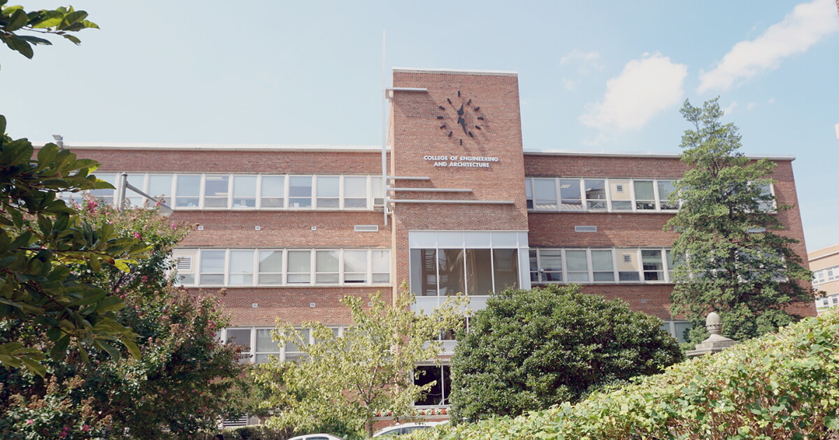 Howard University Computer Lab Amazon and Howard announce expansion of academic collaboration - Amazon ...